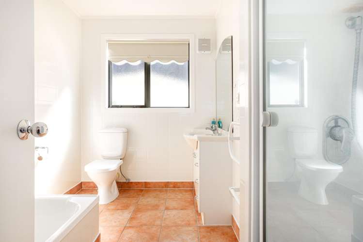 6 Tamahine Street Maupuia_19