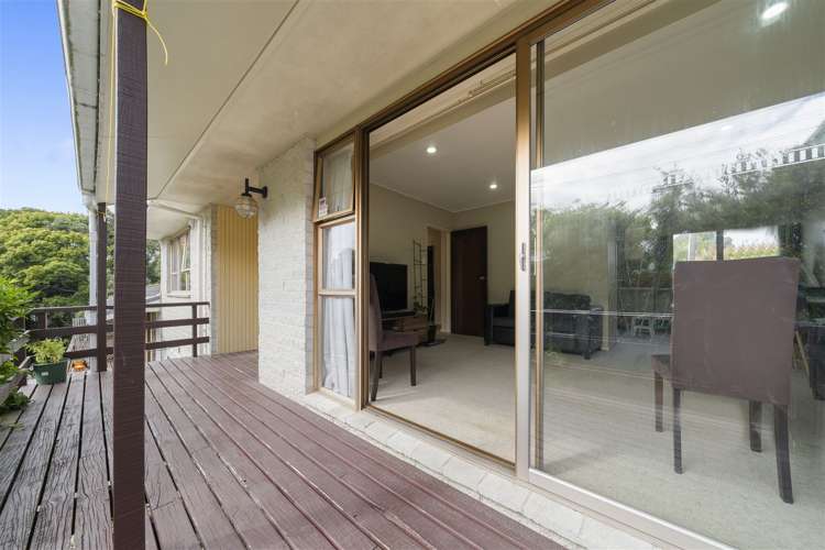 2/15 Locke Avenue Mount Roskill_8