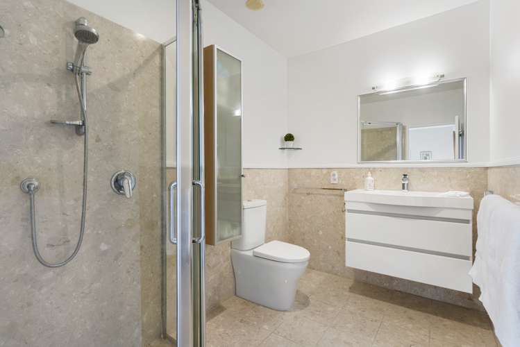 5/99 Mokoia Road Birkenhead_12