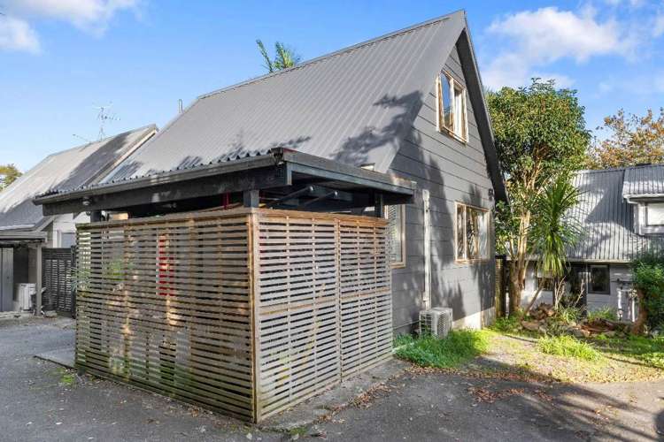 2/143 Balmain Road Birkenhead_12