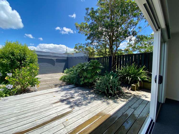 18 Warwick Place Brookfield_9