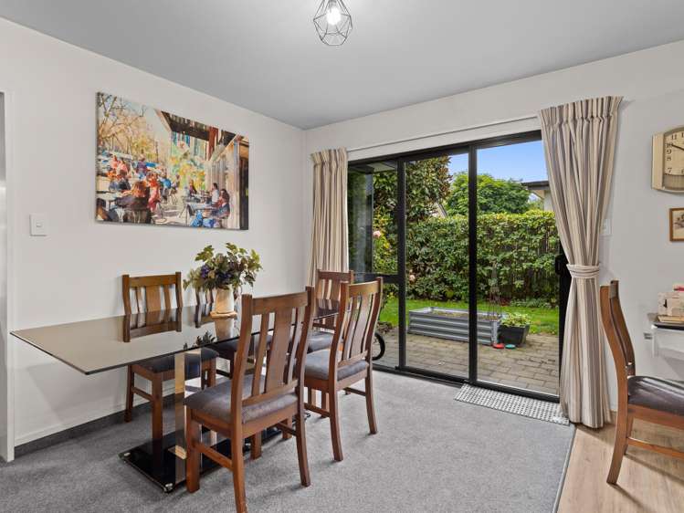 3 Falcon Drive Allenton_9