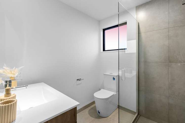 2/49 Laurence Street Waltham_9
