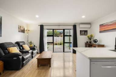 5/17 Harbour View Road_3