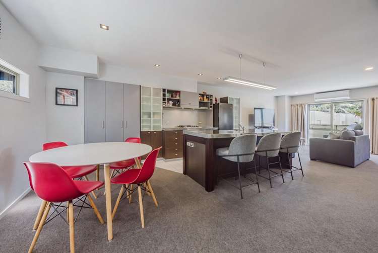 2/21 Hunters Park Drive_0