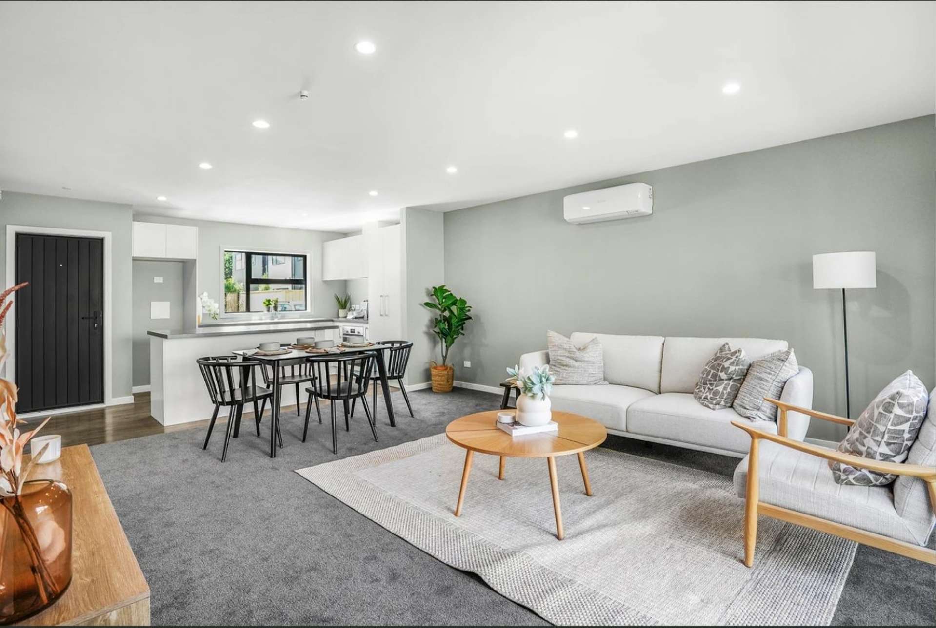 8/15 Brook Street Waiwhetu_0