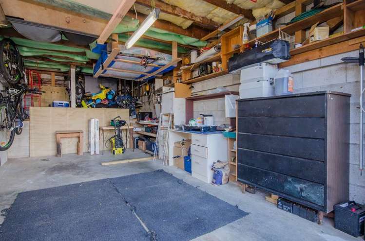 2/11 Matiere Road Onehunga_13