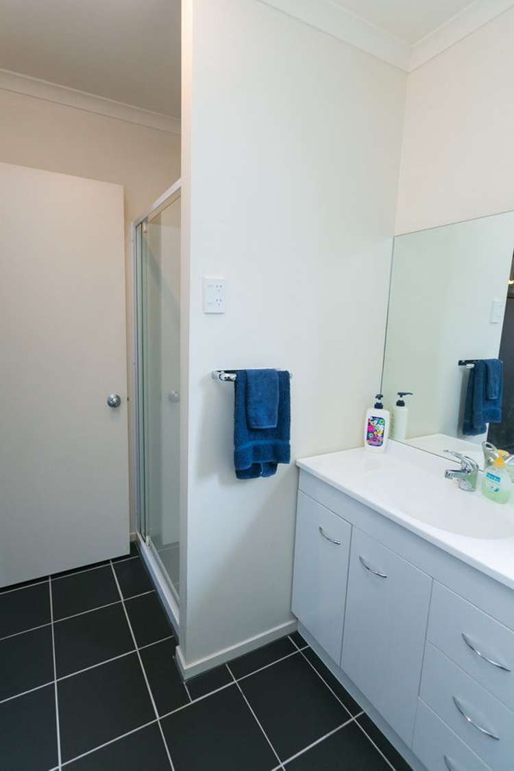 80 Churcher Street Feilding_13