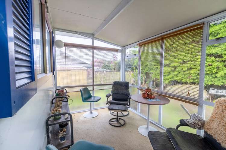 1 Sheridan Crescent Leamington_15