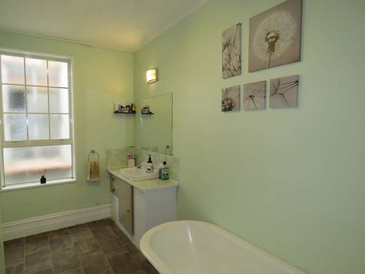 87 Peel Street Westport_11