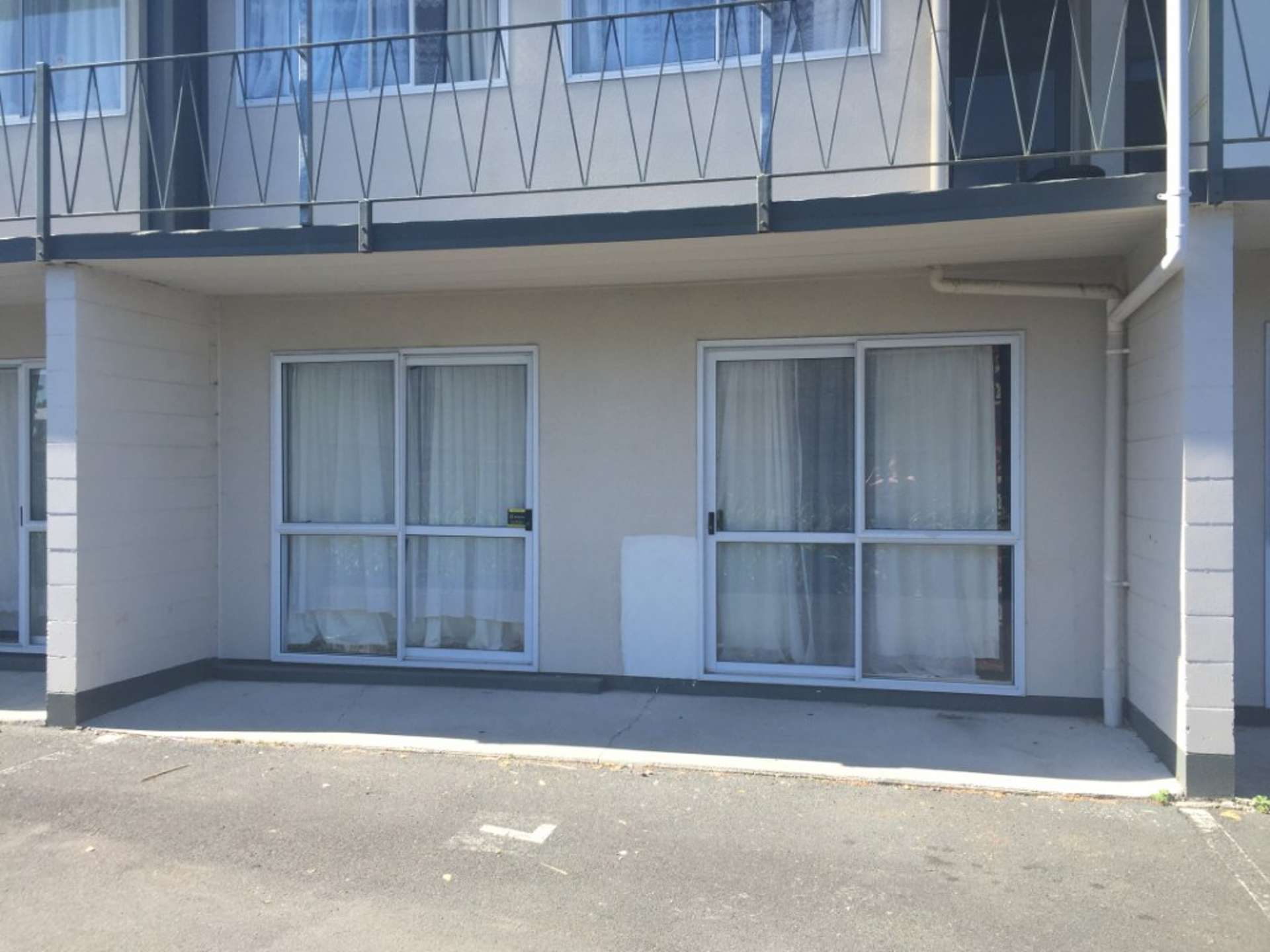 2/3 Tralee Place Hillcrest_0