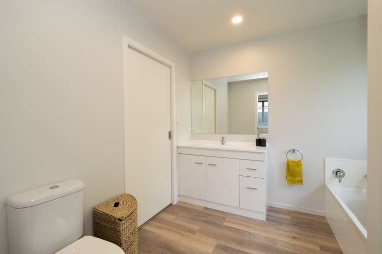 9a Alford Forest Road Allenton_10