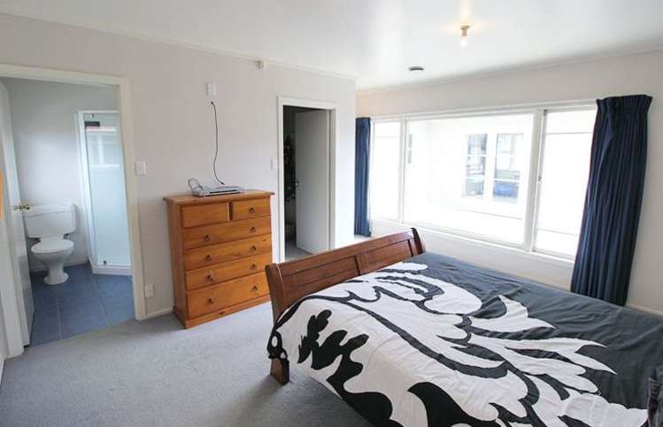 89a Windsor Road Bellevue_7