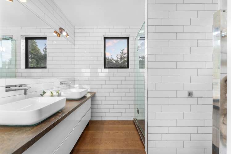 339 Ridge Road Paremoremo_22