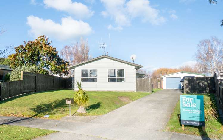 49 Escort Grove Awapuni_1