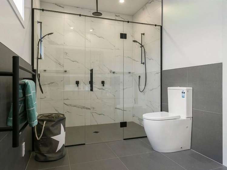 5 Alan Livingston Drive 11373_8