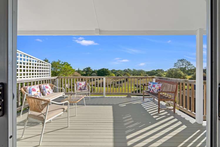 31 Shakespear Road Army Bay_11