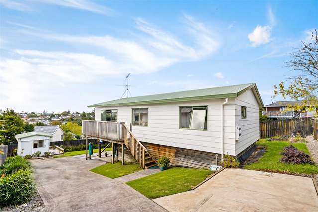 1 Maywood Crescent Glen Eden_1