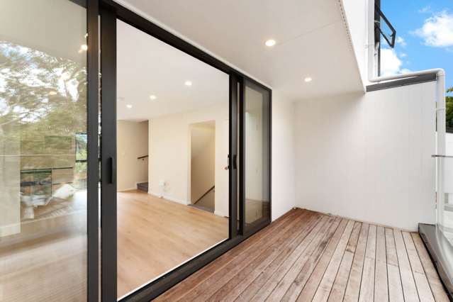 4/10 Orchid Place Te Atatu South_4