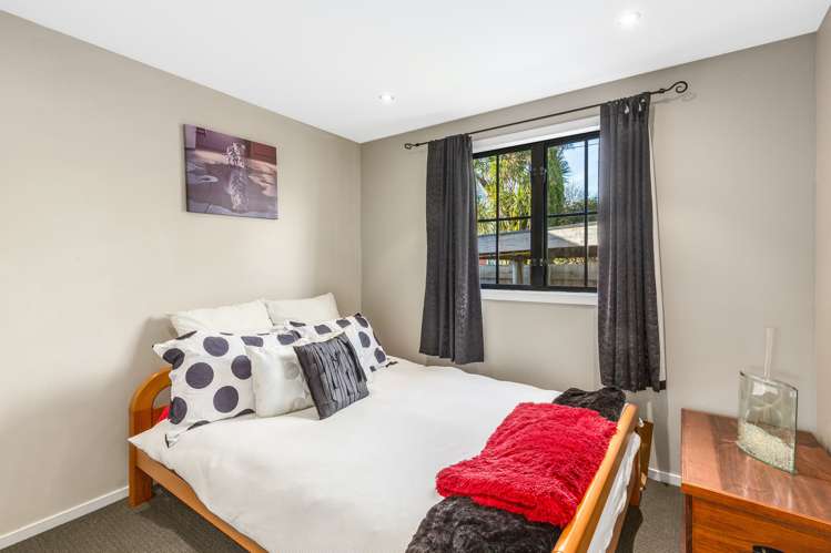 12 Heretaunga Square Silverstream_7