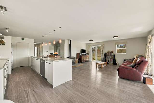 14 Missy Crescent Mount Pisa_4
