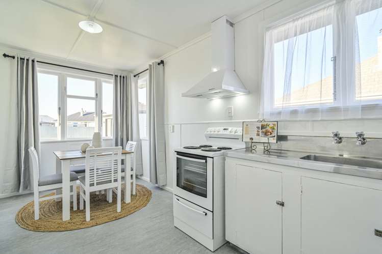 403 Montgomery Street Raureka_8