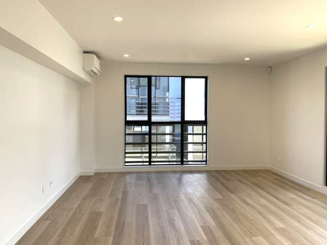 6/12 Onewa Road Northcote_1