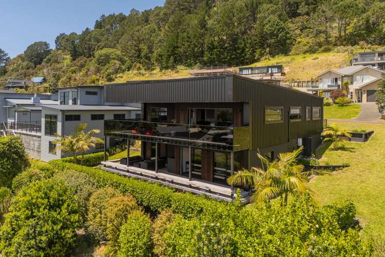 7 Panorama Parade Pauanui_1