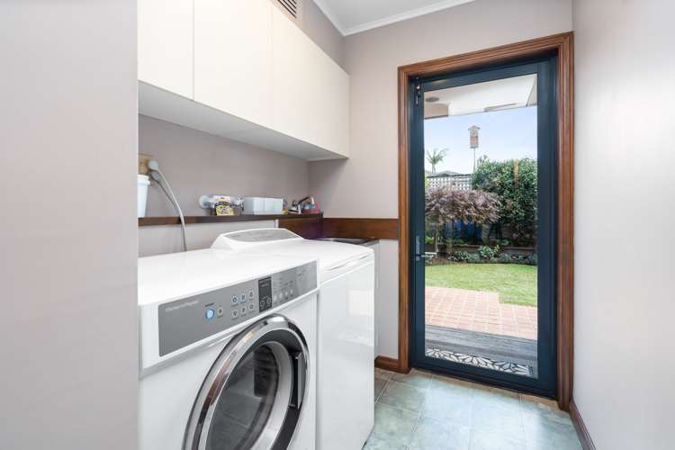 238 Fairway Drive Kamo_16