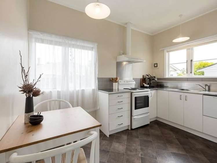 16A Bains Avenue 1074_2