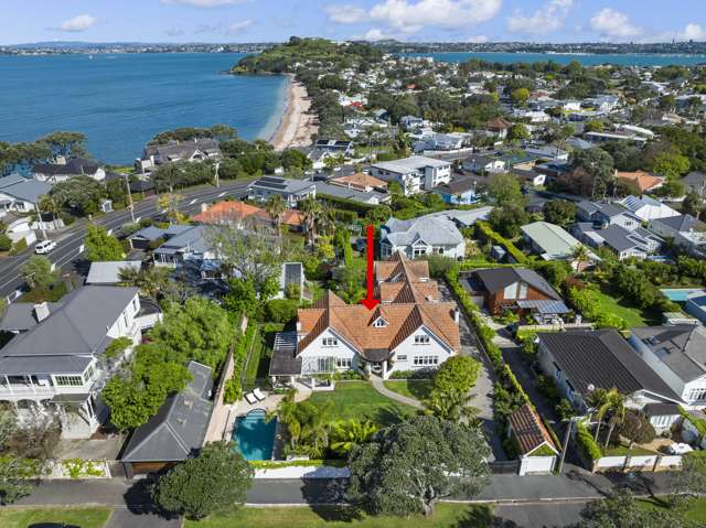 1 Ascot Avenue Narrow Neck_1