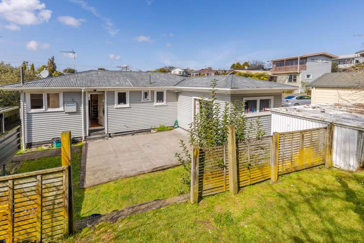 24 Manapouri Place Glenview_5