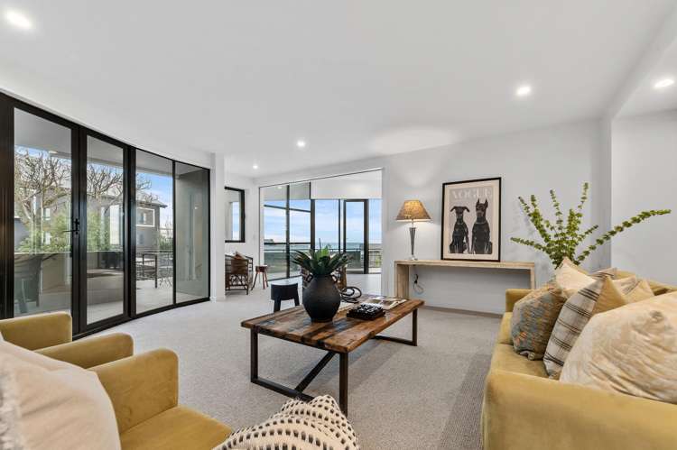 72 Glenstrae Road_2