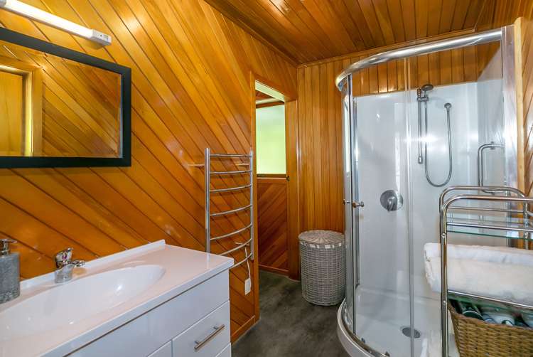 2 Titoki Grove Featherston_8