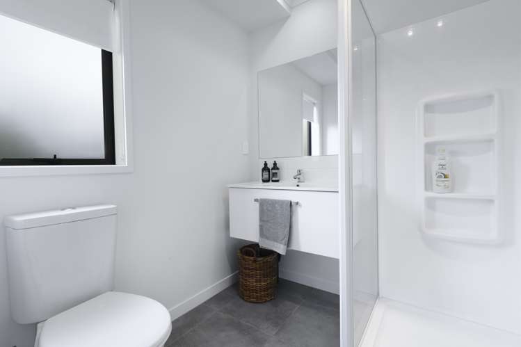 2 Shea Lane Pyes Pa_17