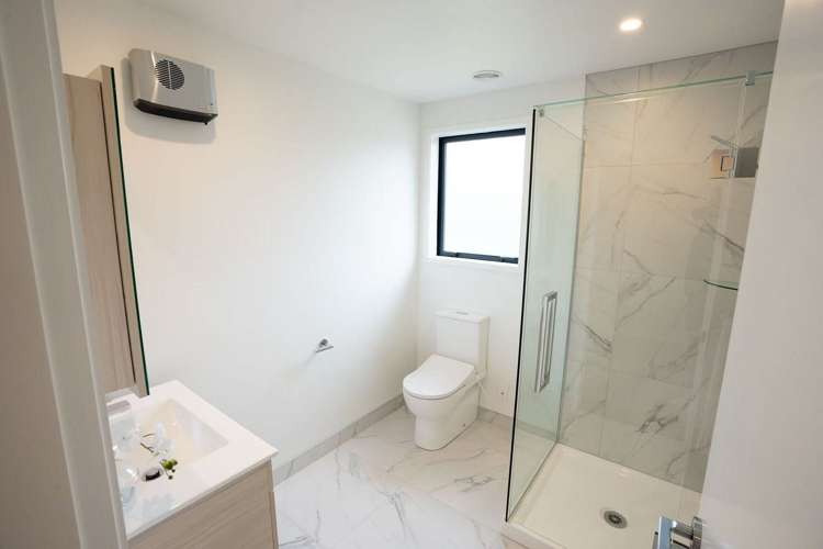 3/3 Johnston Grove Taita_3