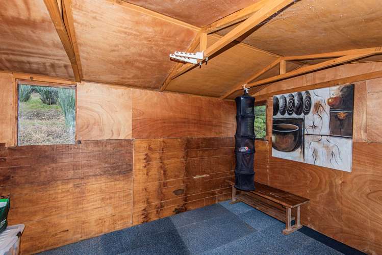 1242 Russell Road Helena Bay_5