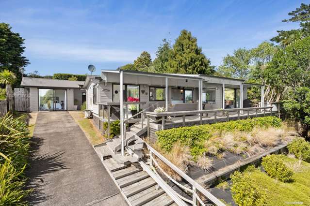 512 Grahams Beach Road Awhitu_3