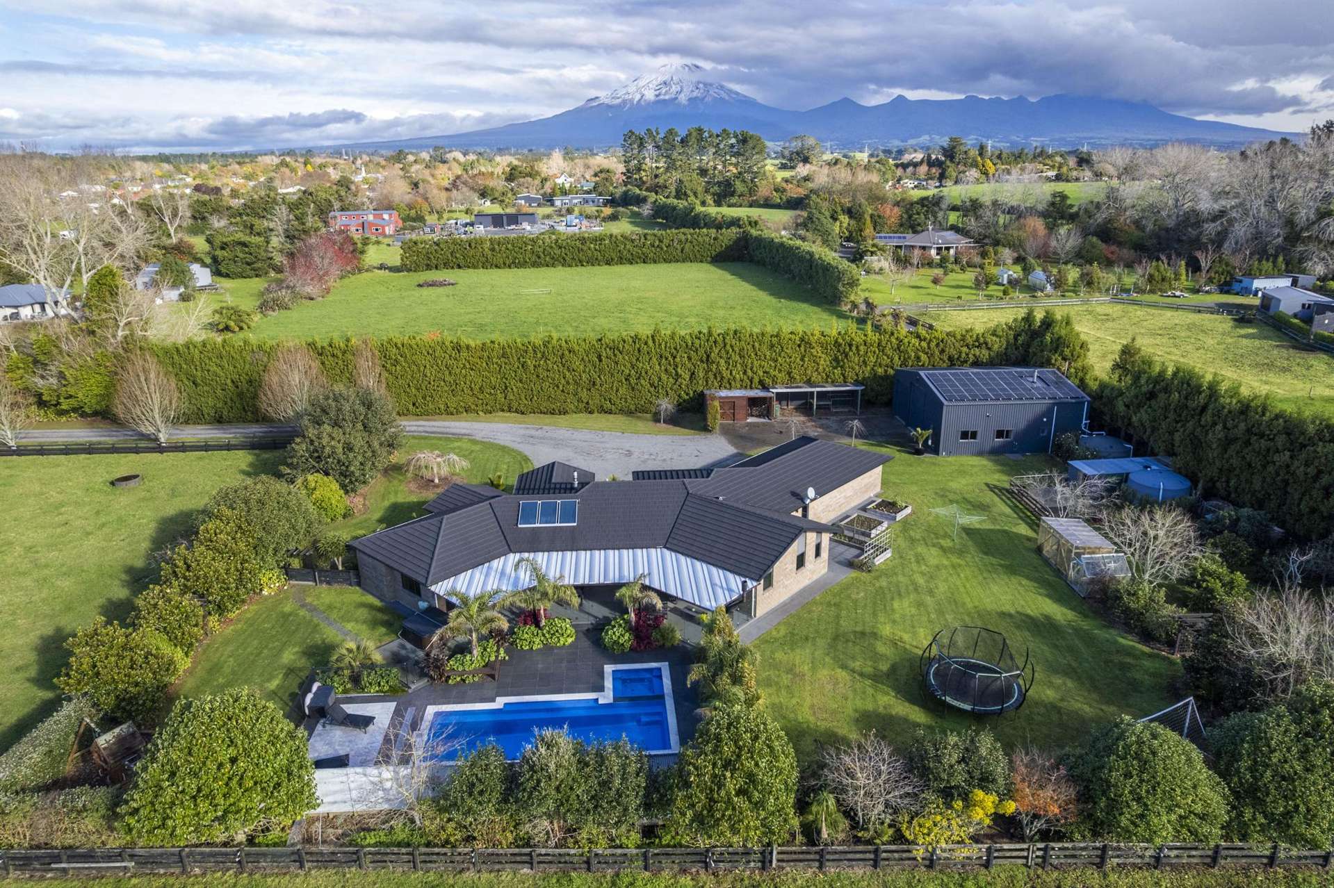 1216 Egmont Road Egmont Village_0