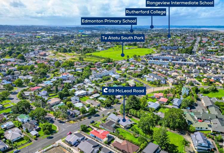 69 McLeod Road Te Atatu South_0