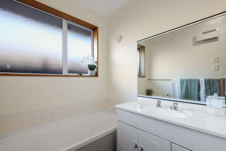 2/5 Tuscany Place Beckenham_13