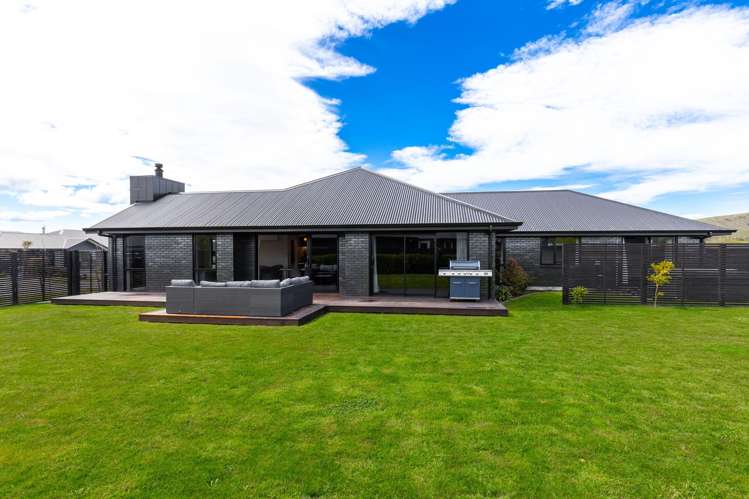 17 Catalina Crescent Burleigh_14