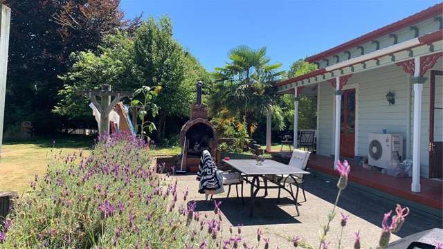 54 Staples Street 11193_1