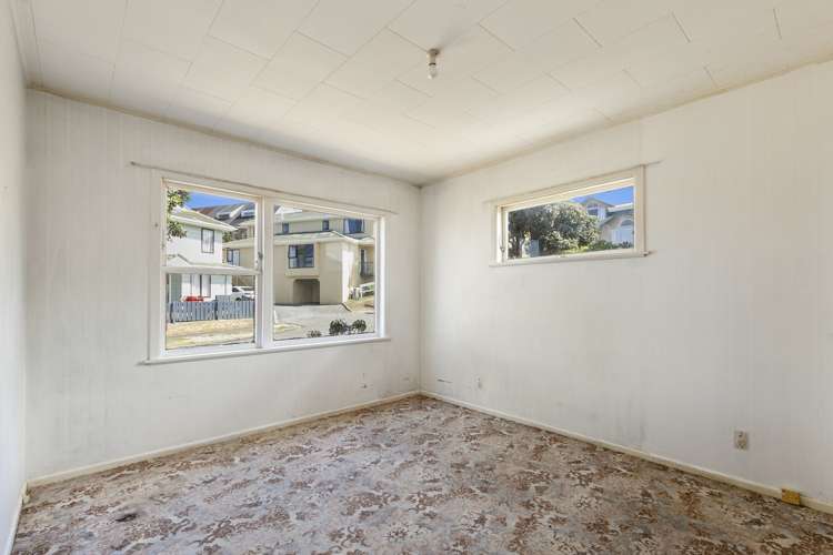 26 Waiwera Crescent Maupuia_8