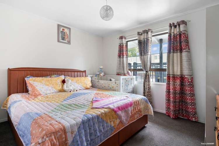 3/88 Beaumonts Way Manurewa_5