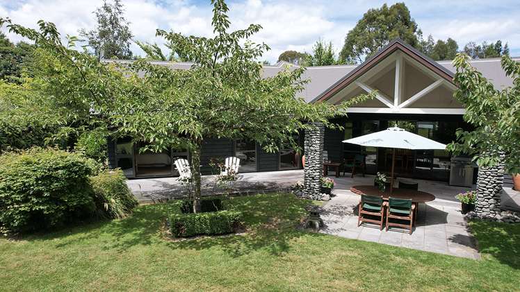 208 Mapara Road Acacia Bay_5