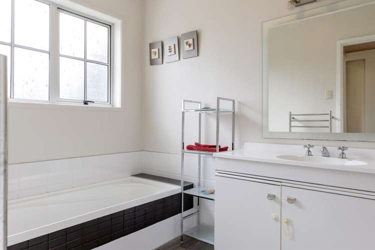 17 Saint James Street Richmond Heights_14