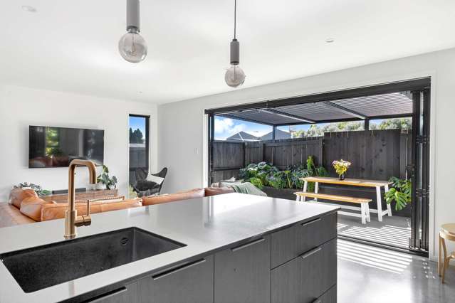 1 Rehua Place Waiwhakaiho_2