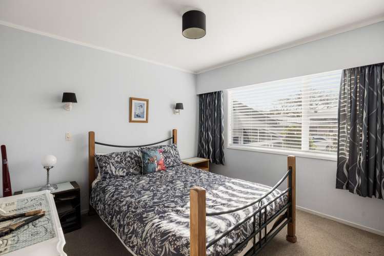 10 Bay Street Matua_13
