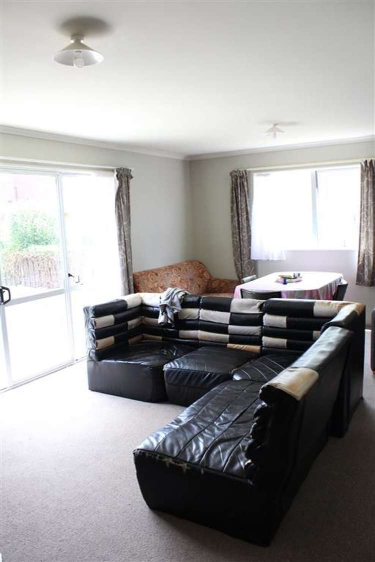 222d Old Farm Road Hamilton East_1